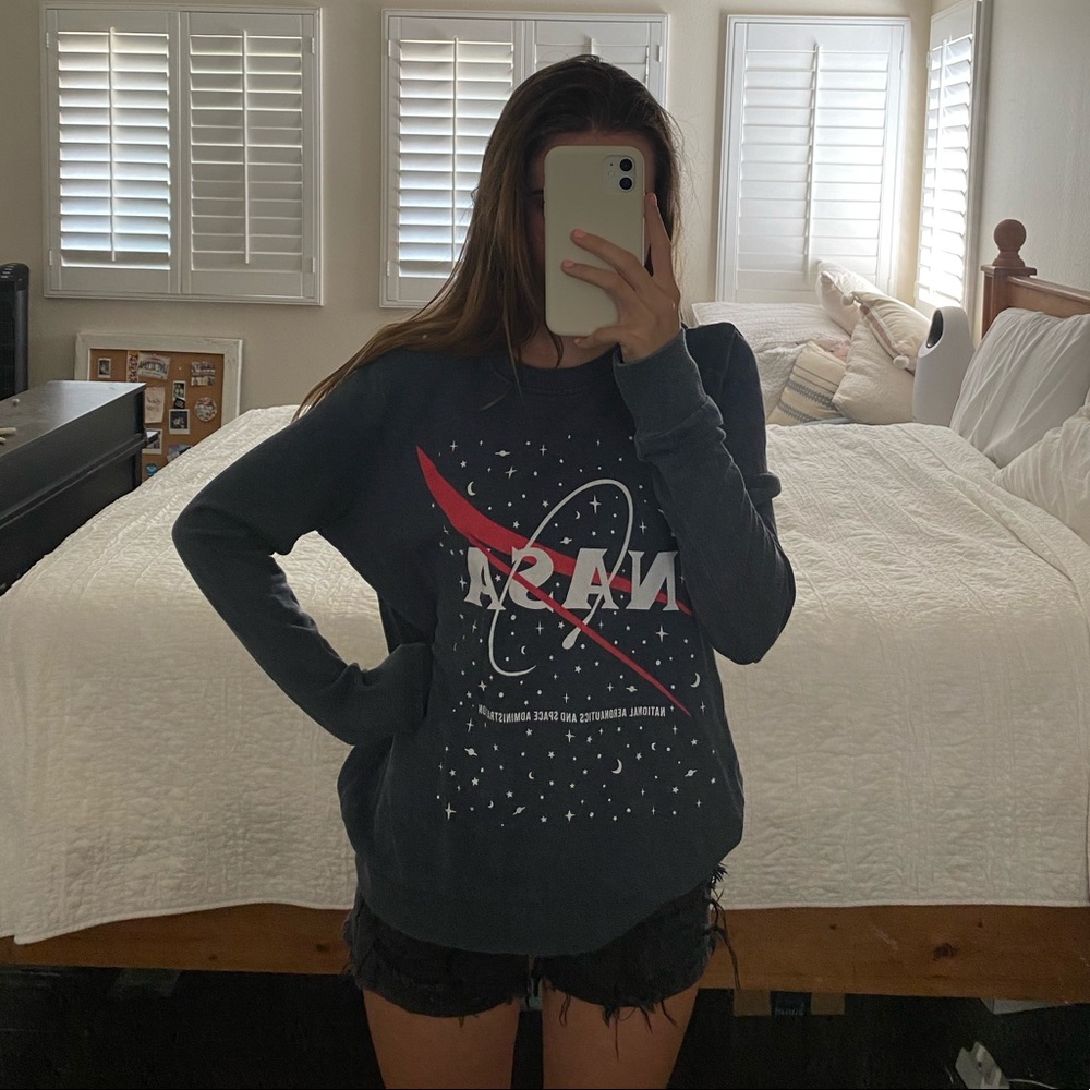 Crewneck